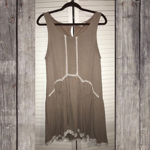Entro Sleeveless Lace-trimmed Dress Blush - Picture 1 of 3